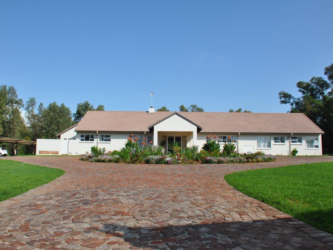 Amohela Guesthouse Midrand Exterior photo